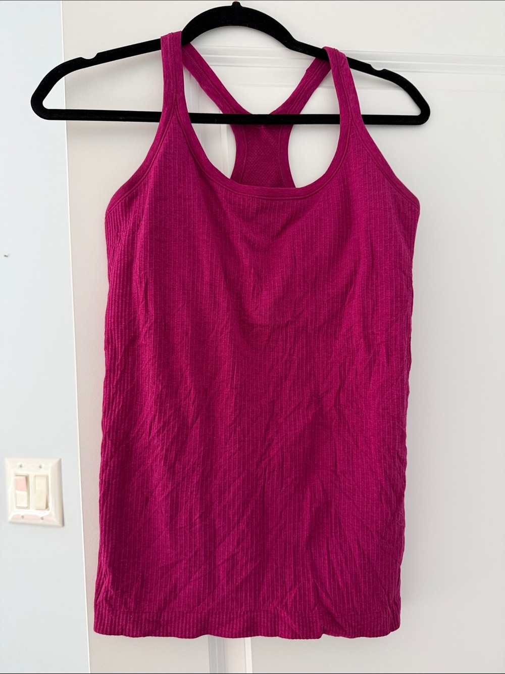 Lululemon magenta ribbed tank